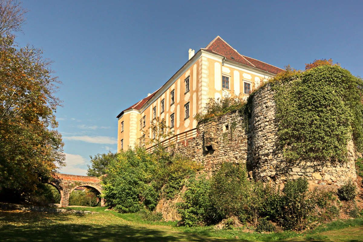 slider-schloss-drosendorf-turm